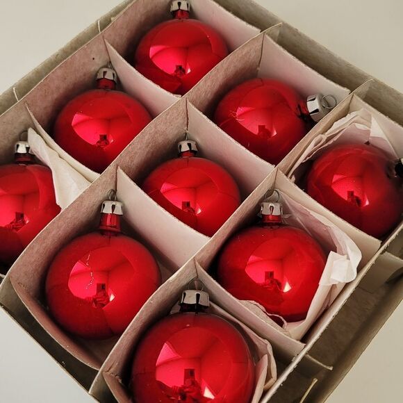 Vintage Ornaments Santa Land 18 Red Glass Ornaments #0363 - Picture 10 of 13